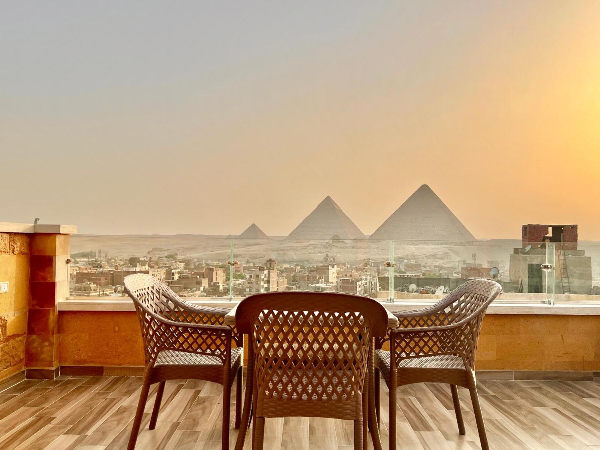Celia Pyramids View Inn Nazlet el-Sîsi Exterior photo
